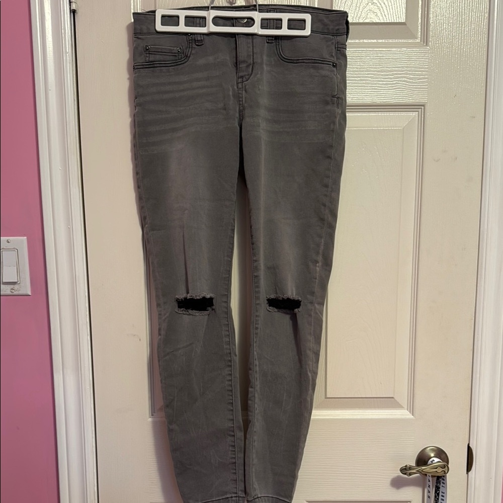 Aeropostale Gray Skinny Distressed Jeans